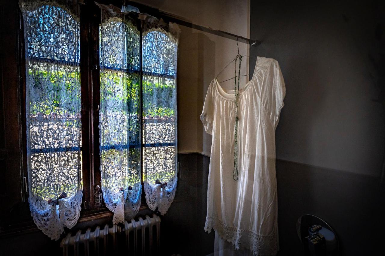 Alloggi In Villa Storica Pescia Eksteriør billede